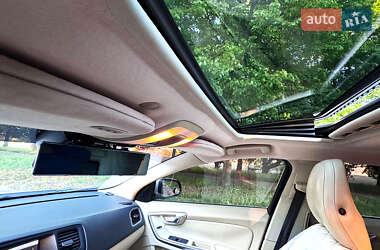 Седан Volvo S60 2012 в 