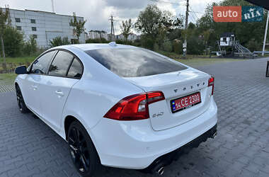 Седан Volvo S60 2017 в 