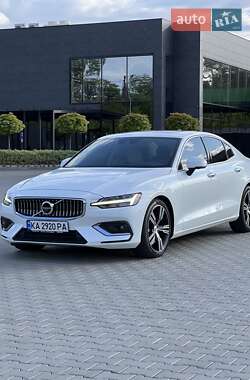 Седан Volvo S60 2019 в 