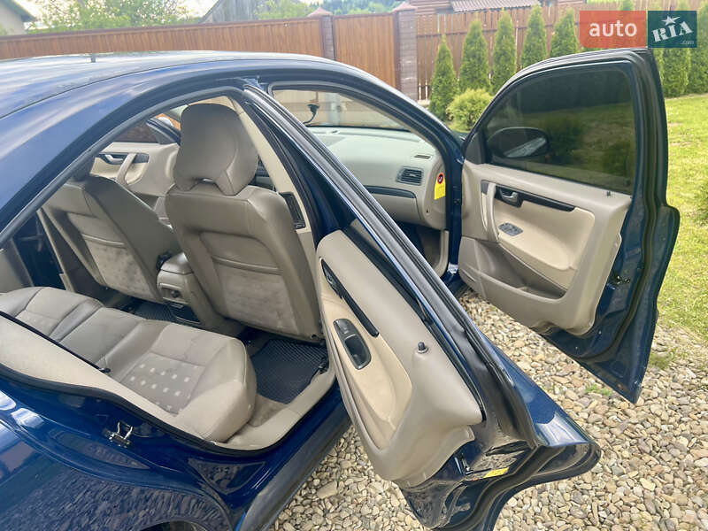 Седан Volvo S60 2001 в Долине