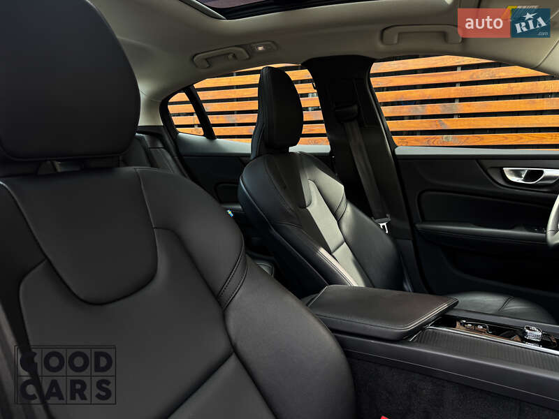 Седан Volvo S60 2024 в Одессе