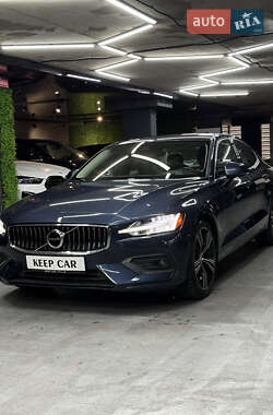 Седан Volvo S60 2020 в 