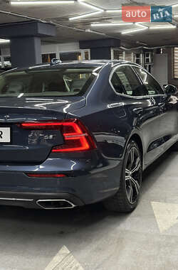 Седан Volvo S60 2020 в 