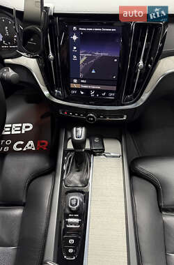 Седан Volvo S60 2020 в 