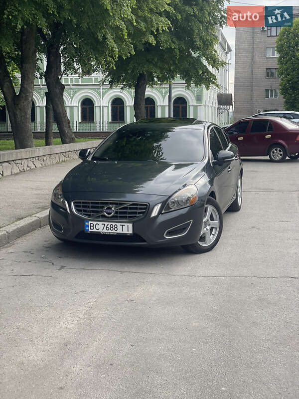 Седан Volvo S60 2010 в Житомире