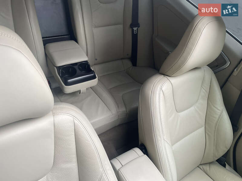 Седан Volvo S60 2010 в Житомире
