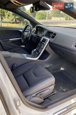 Седан Volvo S60 2013 в 