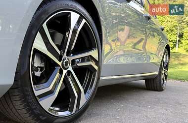 Седан Volvo S60 2024 в 