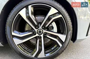 Седан Volvo S60 2024 в 