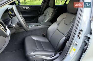 Седан Volvo S60 2024 в 