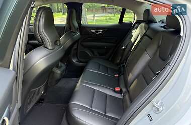 Седан Volvo S60 2024 в 