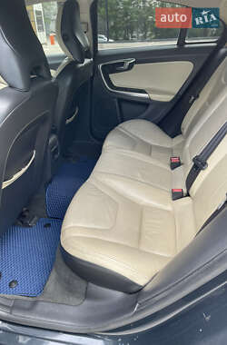 Седан Volvo S60 2011 в 
