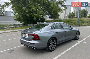 Седан Volvo S60 2019 в 
