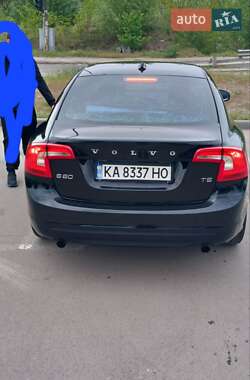 Седан Volvo S60 2011 в Киеве