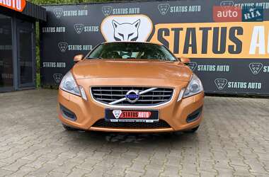 Седан Volvo S60 2012 в 
