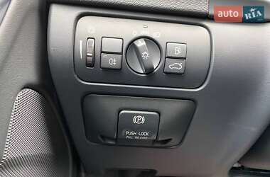 Седан Volvo S60 2012 в 