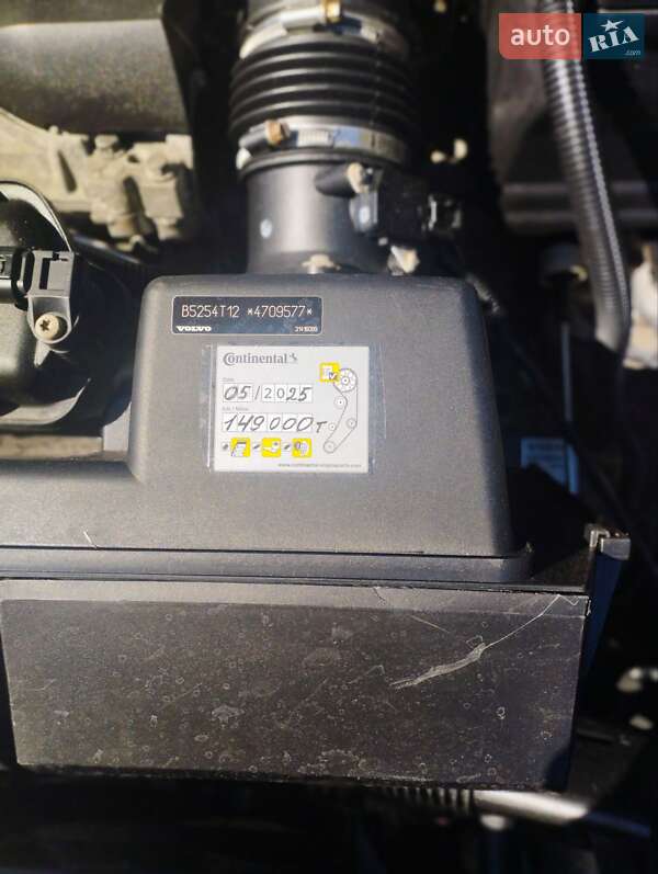 Седан Volvo S60 2014 в Львові