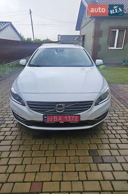 Седан Volvo S60 2014 в Нововолынске
