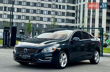 Седан Volvo S60 2014 в 