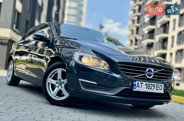 Седан Volvo S60 2014 в 
