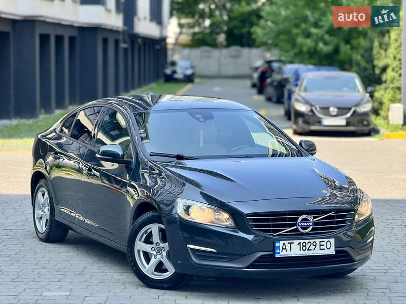 Седан Volvo S60 2014 в Ивано-Франковске