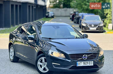 Седан Volvo S60 2014 в 