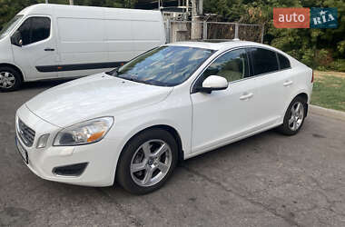 Седан Volvo S60 2012 в Полтаві