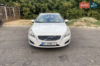 Седан Volvo S60 2012 в 