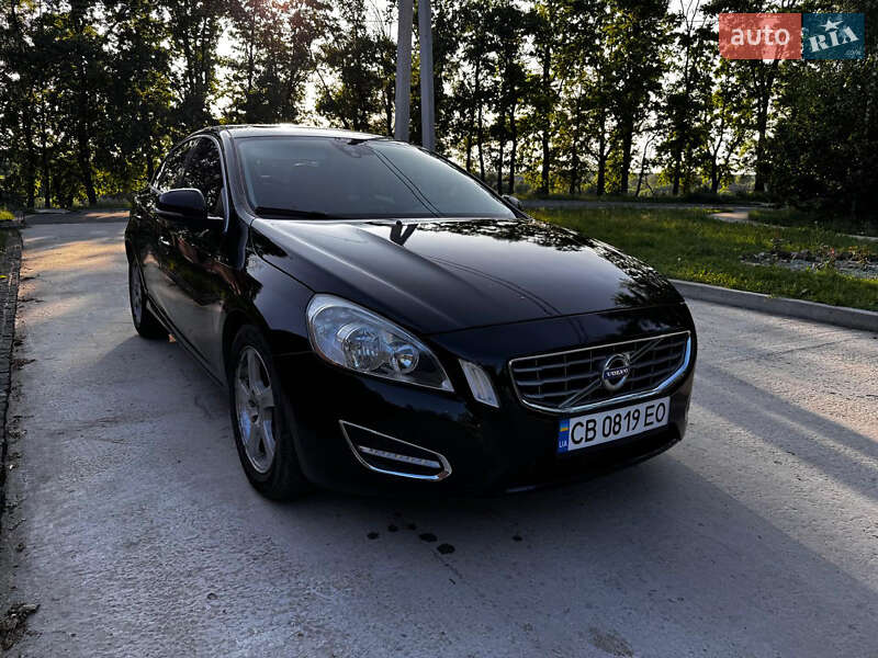 Седан Volvo S60 2011 в 