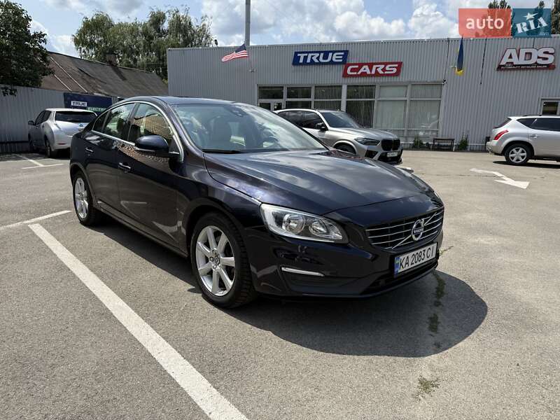 Седан Volvo S60 2015 в Києві