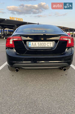 Седан Volvo S60 2012 в Киеве