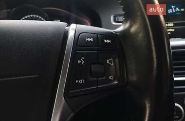 Седан Volvo S60 2015 в 