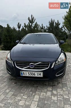 Седан Volvo S60 2011 в 