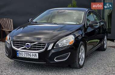 Седан Volvo S60 2012 в 