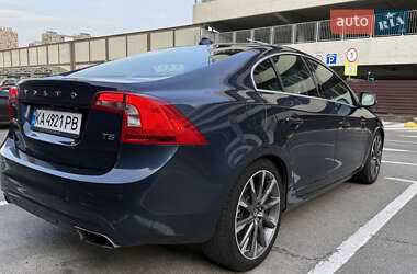 Седан Volvo S60 2014 в 