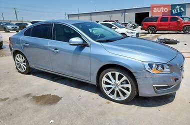 Седан Volvo S60 2018 в 