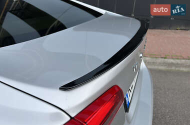 Седан Volvo S60 2015 в 