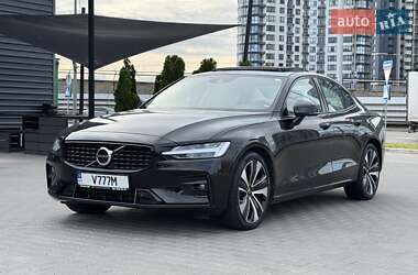 Седан Volvo S60 2021 в Києві
