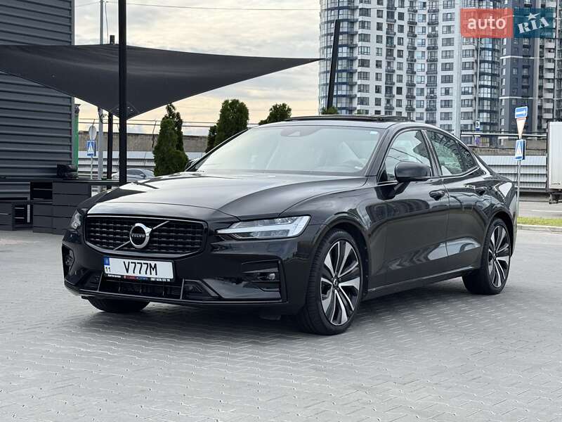 Седан Volvo S60 2021 в 