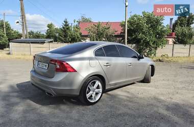 Седан Volvo S60 2016 в 