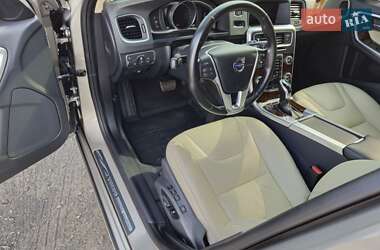 Седан Volvo S60 2016 в 
