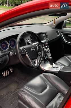 Седан Volvo S60 2012 в 