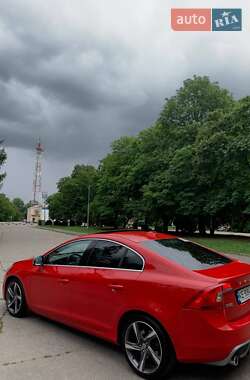 Седан Volvo S60 2012 в 