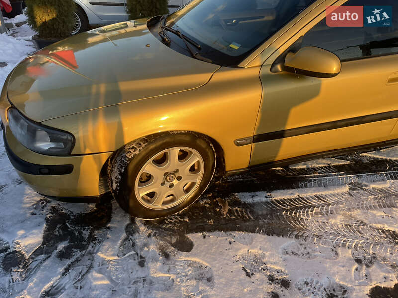 Седан Volvo S60 2001 в Киеве