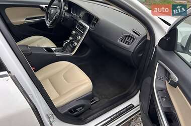 Седан Volvo S60 2016 в 