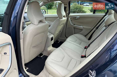 Седан Volvo S60 2014 в 