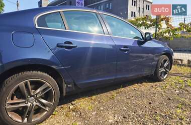 Седан Volvo S60 2013 в Киеве
