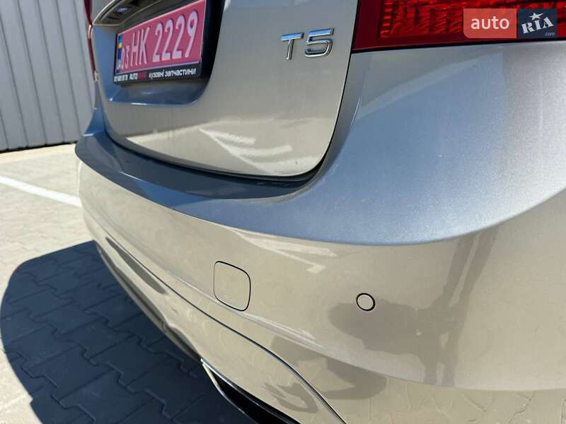 Седан Volvo S60 2013 в Луцке
