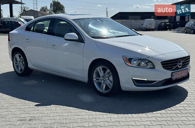 Седан Volvo S60 2013 в 