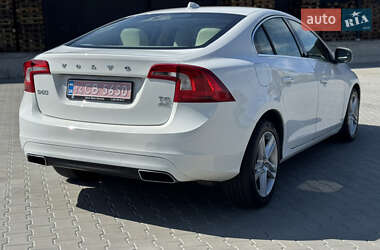 Седан Volvo S60 2013 в 